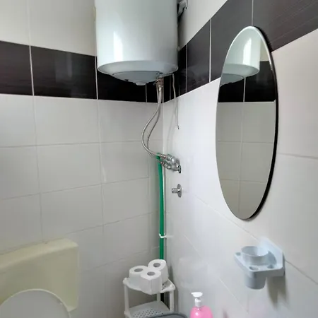 Kumalic 2 アパート